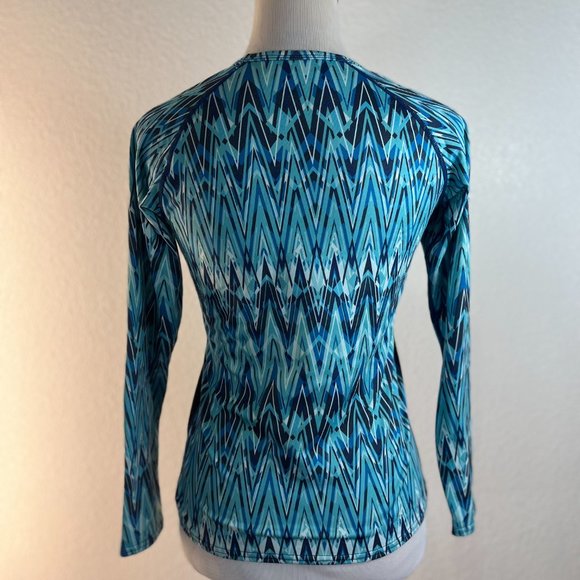 HOT CHILLYS GIRLS YOUTH ACTIVE WEAR LONG SLEEVE TOP LARGE - Picture 4 of 5